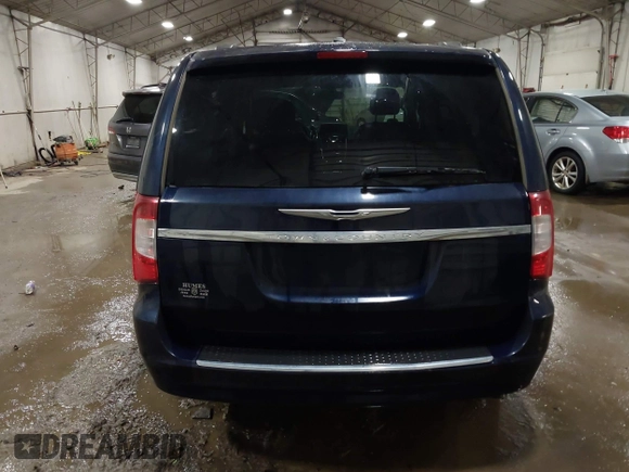 2016 Chrysler Town & Country Touring with VIN 2C4RC1BG8GR194307, listed as a IAAI auction lot 41515423 with 84,930 mi miles. Bid and sale history available at carsss.com. Image 16.