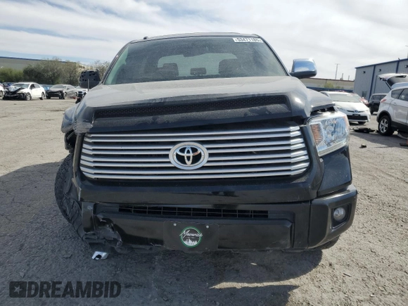 2015 Toyota Tundra Platinum z VIN 5TFAW5F15FX439338, wystawiony jako Copart lot #53471185 z przebiegiem 93 454 mil mil oraz Szkoda całkowita • Salvage title. Historia ofert i sprzedaży dostępna na DreamBid. Obrazek 5.