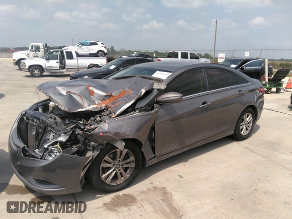 2012 Hyundai Sonata GLS PZEV with VIN 5NPEB4AC0CH377340, listed as a IAAI auction lot 36545311 with Not Provided miles. Bid and sale history available at carsss.com. Image 2.
