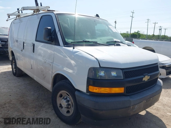 2020 Chevrolet Express Cargo with VIN 1GCWGAFP0L1161172, listed as a IAAI auction lot 42135101 with 130,189 mi miles and . Bid and sale history available at DreamBid. Image 1.