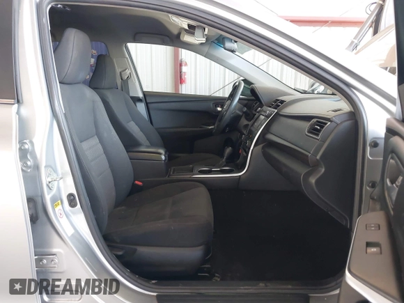 2017 Toyota Camry XLE with VIN 4T1BF1FK7HU713452, listed as a IAAI auction lot 41900223 with 90,192 mi miles. Bid and sale history available at carsss.com. Image 5.