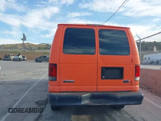 2008 Ford Econoline Cargo Commercial z VIN 1FTNE14W58DA56967, wystawiony jako IAAI lot #41841891 z przebiegiem 205 561 mil mil oraz . Historia ofert i sprzedaży dostępna na DreamBid. Obrazek 16.