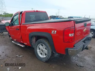 2013 Chevrolet Silverado 1500 LT with VIN 1GCNKSE07DZ108797, listed as a IAAI auction lot 42137251 with Not Provided miles and . Bid and sale history available at DreamBid. Image 3.