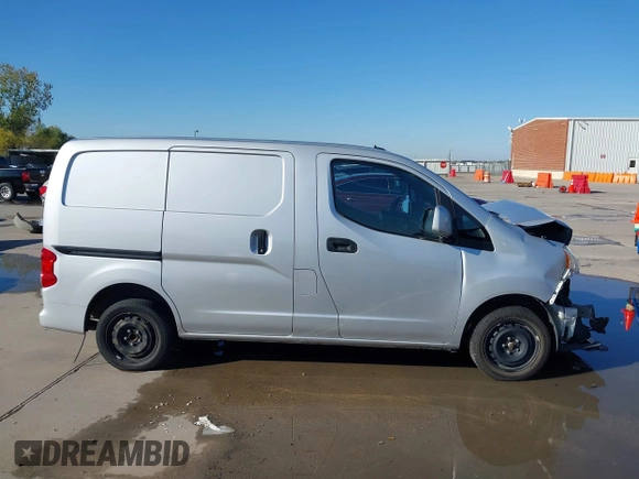2020 Nissan NV200 S z VIN 3N6CM0KN9LK696801, wystawiony jako IAAI lot #41106619 z przebiegiem 80 786 mil mil oraz . Historia ofert i sprzedaży dostępna na DreamBid. Obrazek 14.