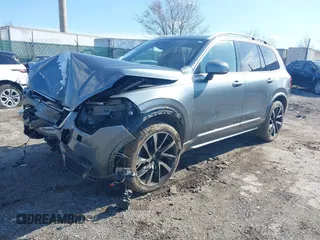 2018 Volvo XC90 Momentum with VIN YV4A22PK6J1386904, listed as a IAAI auction lot 41871000 with 58,955 mi miles. Bid and sale history available at carsss.com. Image 16.