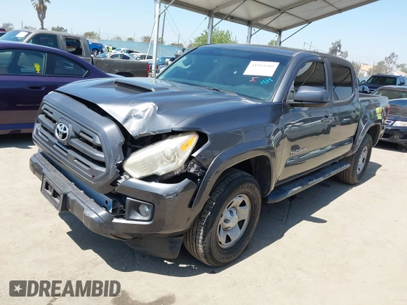 2016 Toyota Tacoma SR5 with VIN 5TFAX5GN7GX055884, listed as a IAAI auction lot 41943589 with 85,443 mi miles. Bid and sale history available at carsss.com. Image 17.