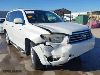 2009 Toyota Highlander Limited with VIN JTEDS42A392089990, listed as a IAAI auction lot 41797493 with 186,739 mi miles. Bid and sale history available at carsss.com. Image 6.
