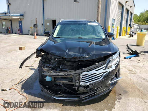 2018 Lincoln MKC Premiere with VIN 5LMCJ1C91JUL22868, listed as a Copart auction lot 52941815 with 86,178 mi miles and Salvage Title. Bid and sale history available at DreamBid. Image 5.