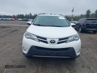 2015 Toyota RAV4 XLE z VIN JTMRFREV4FJ015019, wystawiony jako IAAI lot #42171898 z przebiegiem 125 814 mil mil oraz . Historia ofert i sprzedaży dostępna na DreamBid. Obrazek 13.