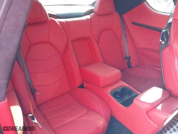 2015 Maserati GranTurismo Sport with VIN ZAM45VLA2F0139460, listed as a IAAI auction lot 41403736 with 15,396 mi miles. Bid and sale history available at carsss.com. Image 8.