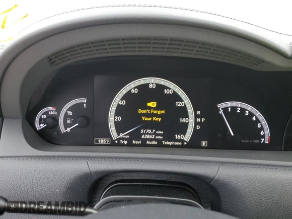 2011 Mercedes-Benz CL 550 z VIN WDDEJ9EB6BA026123, wystawiony jako Copart lot #74000713 z przebiegiem 63 863 mil mil oraz Szkoda całkowita • Salvage title. Historia ofert i sprzedaży dostępna na DreamBid. Obrazek 9.