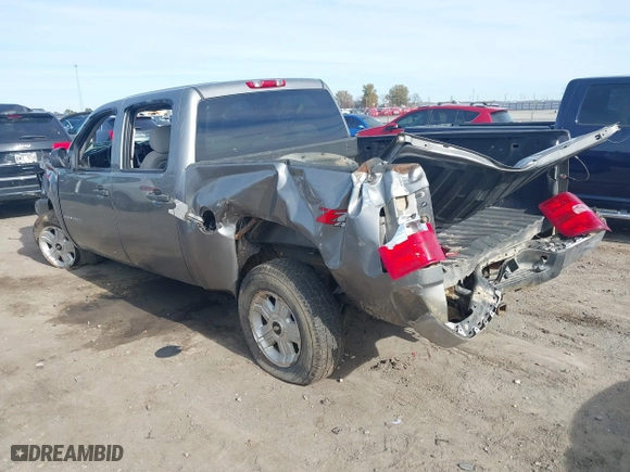 2007 Chevrolet Silverado 1500 LTZ with VIN 2GCEK13M071609477, listed as a IAAI auction lot 41042020 with 193,095 mi miles. Bid and sale history available at carsss.com. Image 3.