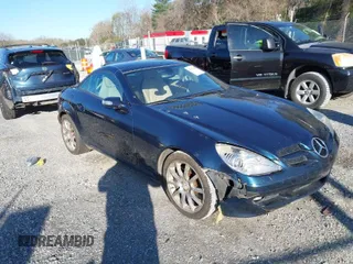 2005 Mercedes-Benz SLK-Class with VIN WDBWK56F55F040655, listed as a IAAI auction lot 41971320 with 65,332 mi miles. Bid and sale history available at carsss.com. Image 1.