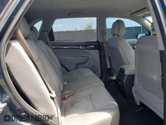 2011 Kia Sorento LX with VIN 5XYKT3A13BG025643, listed as a Copart auction lot 55150995 with 195,050 mi miles and Salvage Title. Bid and sale history available at DreamBid. Image 11.