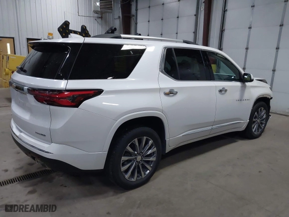 2023 Chevrolet Traverse Premier with VIN 1GNEVKKW0PJ180385, listed as a IAAI auction lot 41214484 with 26,830 mi miles. Bid and sale history available at carsss.com. Image 4.