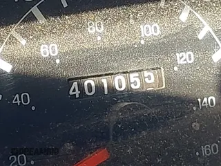 2001 Ford F-350 XL with VIN 1FTSW30L11EA86944, listed as a IAAI auction lot 41291678 with 401,055 mi miles and . Bid and sale history available at DreamBid. Image 12.