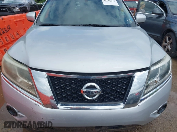 2014 Nissan Pathfinder SV with VIN 5N1AR2MM7EC630151, listed as a IAAI auction lot 42118516 with 165,431 mi miles. Bid and sale history available at carsss.com. Image 6.