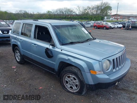 2013 Jeep Patriot Sport with VIN 1C4NJPBA6DD272701, listed as a IAAI auction lot 42014123 with 190,509 mi miles. Bid and sale history available at carsss.com. Image 6.