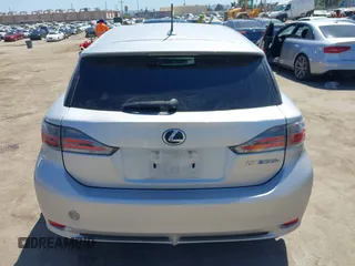 2013 Lexus CT 200h with VIN JTHKD5BH0D2135310, listed as a IAAI auction lot 40105012 with 101,930 mi miles and . Bid and sale history available at DreamBid. Image 16.