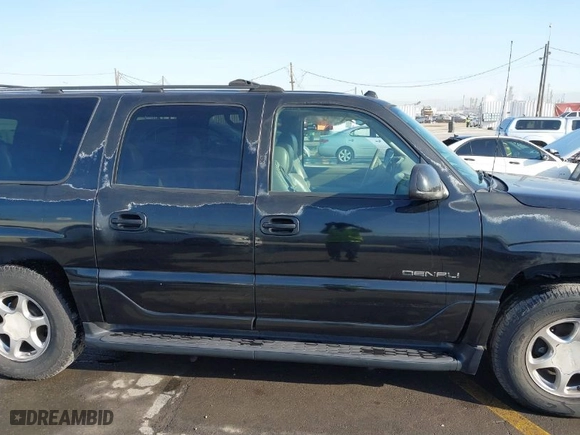 2004 GMC Yukon XL Denali with VIN 1GKFK66U14J290142, listed as a IAAI auction lot 41846973 with NaN miles. Bid and sale history available at carsss.com. Image 13.
