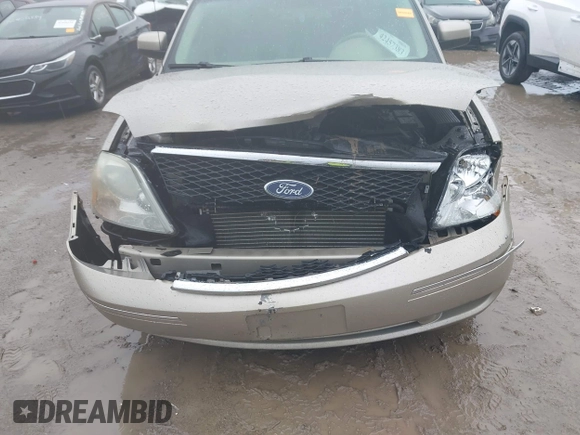 2005 Ford Five Hundred SEL z VIN 1FAFP24145G140044, wystawiony jako IAAI lot #42457383 z przebiegiem 196 564 mil mil oraz . Historia ofert i sprzedaży dostępna na DreamBid. Obrazek 6.