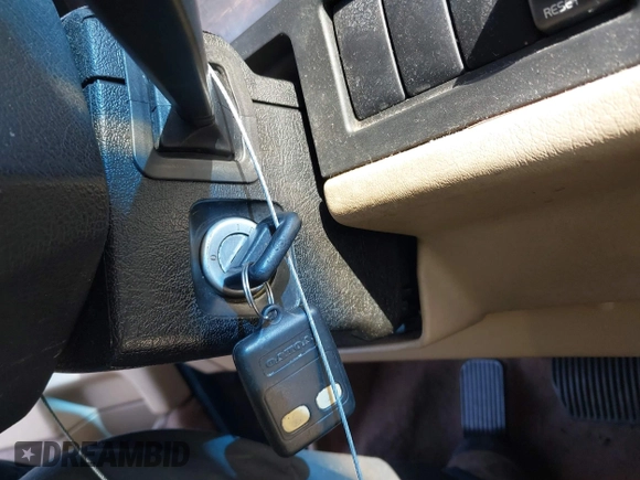 1996 Volvo 850 с VIN YV1LS5516T2280158, выставлен на аукционе IAAI как лот 41927862 с пробегом 278 922 миль миль и . История ставок и продаж доступна на DreamBid. Изображение 11.