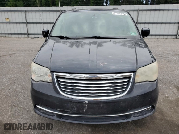 2014 Chrysler Town & Country Touring z VIN 2C4RC1BGXER311026, wystawiony jako Copart lot #57581375 z przebiegiem 84 725 mil mil oraz Szkoda całkowita • Salvage title. Historia ofert i sprzedaży dostępna na DreamBid. Obrazek 5.