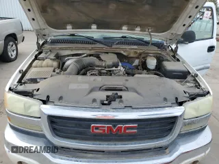 2004 GMC Sierra 2500HD SLE z VIN 1GTHK23104F109770, wystawiony jako Copart lot #46100875 z przebiegiem 101 723 mil mil oraz Szkoda całkowita • Salvage title. Historia ofert i sprzedaży dostępna na DreamBid. Obrazek 11.