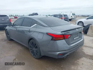 2022 Nissan Altima SR z VIN 1N4BL4CV2NN325196, wystawiony jako IAAI lot #41949704 z przebiegiem 57 522 mil mil oraz . Historia ofert i sprzedaży dostępna na DreamBid. Obrazek 3.