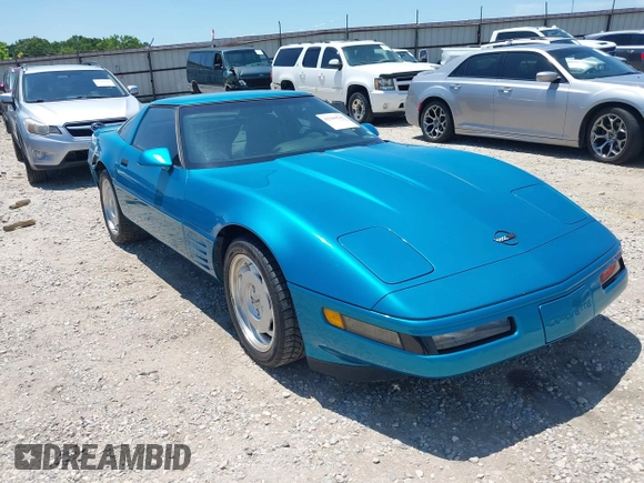 1992 Chevrolet Corvette z VIN 1G1YY23P6N5111770, wystawiony jako IAAI lot #42366542 z przebiegiem 39 505 mil mil oraz . Historia ofert i sprzedaży dostępna na DreamBid. Obrazek 1.