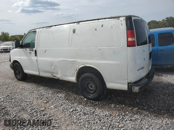 2005 GMC Savana Cargo Van with VIN 1GTFG15X651178241, listed as a Copart auction lot 69802404 with 244,854 mi miles and Salvage Title. Bid and sale history available at carsss.com. Image 2.