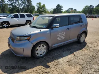 2010 Scion xB with VIN JTLZE4FE4A1113033, listed as a Copart auction lot 52195085 with 70,210 mi miles and Clean Title. Bid and sale history available at carsss.com. Image 1.