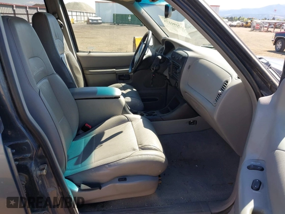 1998 Mercury Mountaineer with VIN 4M2ZU54EXWUJ30300, listed as a IAAI auction lot 42191175 with 248,279 mi miles and . Bid and sale history available at DreamBid. Image 5.