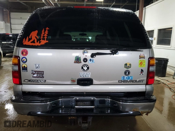 2002 Chevrolet Tahoe Z71 z VIN 1GNEK13Z62R120231, wystawiony jako Copart lot #58536675 z przebiegiem 194 981 mil mil oraz Czysty tytuł • Clean title. Historia ofert i sprzedaży dostępna na DreamBid. Obrazek 6.