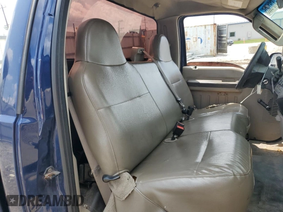 2008 Ford F-250 XL with VIN 1FTNF20588EE00477, listed as a Copart auction lot 61615835 with 351,235 mi miles and Salvage title. Bid and sale history available at DreamBid. Image 10.