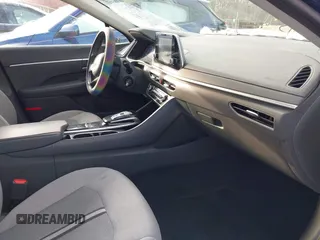 2021 Hyundai Sonata SE z VIN 5NPEG4JA9MH082920, wystawiony jako IAAI lot #41589244 z przebiegiem 79 997 mil mil oraz . Historia ofert i sprzedaży dostępna na DreamBid. Obrazek 5.