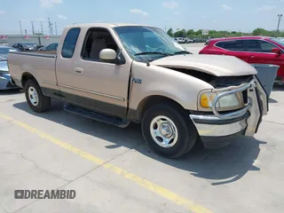 1997 Ford F-150 z VIN 1FTDX1769VNB04591, wystawiony jako IAAI lot #42318471 z przebiegiem 202 860 mil mil oraz . Historia ofert i sprzedaży dostępna na DreamBid. Obrazek 1.