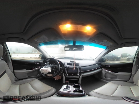 2014 Toyota Camry SE with VIN 4T1BK1FK8EU539138, listed as a IAAI auction lot 41802302 with 91,205 mi miles. Bid and sale history available at carsss.com. Image 18.