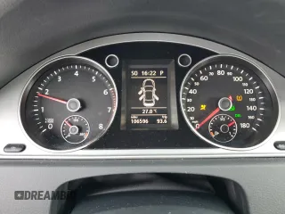 2012 Volkswagen CC Sport с VIN WVWMN7AN9CE525572, выставлен на аукционе Copart как лот 55564215 с пробегом 106 596 миль миль и Списание • Salvage title. История ставок и продаж доступна на DreamBid. Изображение 9.