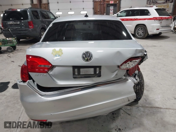2014 Volkswagen Jetta Sedan SE w/Connectivity/Sunroof PZEV with VIN 3VWD17AJ9EM437804, listed as a IAAI auction lot 42026842 with 83,114 mi miles. Bid and sale history available at carsss.com. Image 16.