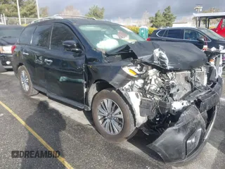 2019 Nissan Pathfinder SV z VIN 5N1DR2MN8KC606183, wystawiony jako IAAI lot #41719346 z przebiegiem Nie podano mil oraz . Historia ofert i sprzedaży dostępna na DreamBid. Obrazek 1.
