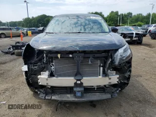 2024 Nissan Pathfinder S z VIN 5N1DR3AC1RC243826, wystawiony jako Copart lot #61145195 z przebiegiem 3 277 mil mil oraz Szkoda całkowita • Salvage title. Historia ofert i sprzedaży dostępna na DreamBid. Obrazek 5.