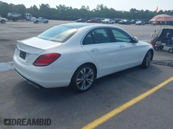 2018 Mercedes-Benz C 300 с VIN WDDWF4JB3JR403019, выставлен на аукционе IAAI как лот 42660482 с пробегом 96 374 миль миль и . История ставок и продаж доступна на DreamBid. Изображение 4.