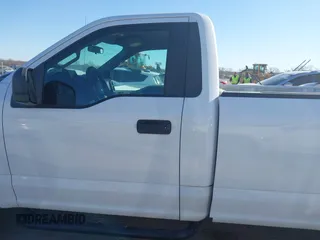 2018 Ford F-150 XL with VIN 1FTMF1CB6JKE06101, listed as a IAAI auction lot 41411228 with 34,612 mi miles. Bid and sale history available at carsss.com. Image 15.