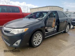 2012 Toyota Camry XLE z VIN 4T1BD1FK7CU040449, wystawiony jako Copart lot #54588245 z przebiegiem 136 738 mil mil oraz Czysty tytuł • Clean title. Historia ofert i sprzedaży dostępna na DreamBid. Obrazek 1.