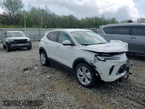 2024 Buick Encore GX Preferred z VIN KL4AMBSLXRB086957, wystawiony jako Copart lot #51653835 z przebiegiem 36 337 mil mil oraz Szkoda całkowita • Salvage title. Historia ofert i sprzedaży dostępna na DreamBid. Obrazek 12.