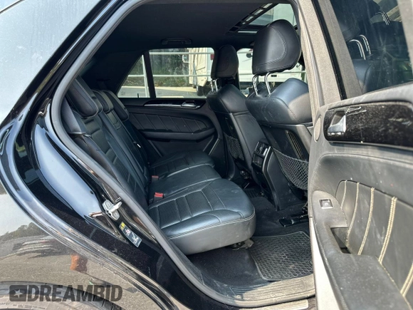 2013 Mercedes-Benz M ML 63 AMG with VIN 4JGDA7EB5DA138680, listed as a Copart auction lot 71911724 with 138,526 mi miles and Clean Title. Bid and sale history available at carsss.com. Image 6.