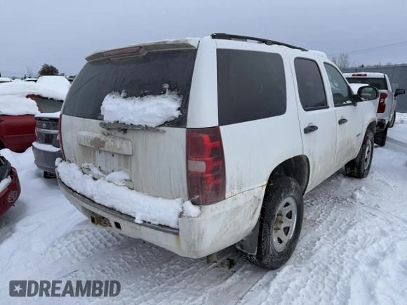 2013 Chevrolet Tahoe LS z VIN 1GNSKAE02DR334461, wystawiony jako Copart lot #45102975 z przebiegiem 240 930 mil mil oraz Szkoda całkowita • Salvage title. Historia ofert i sprzedaży dostępna na DreamBid. Obrazek 3.