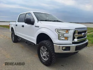 2015 Ford F-150 XLT with VIN 1FTEW1EF7FKD69586, listed as a Copart auction lot 53424605 with 179,716 mi miles and Clean Title. Bid and sale history available at carsss.com. Image 1.