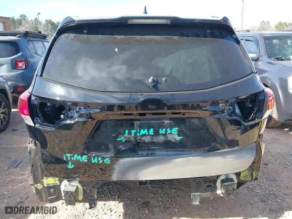 2019 Toyota Highlander SE with VIN 5TDJZRFH1KS603437, listed as a IAAI auction lot 41748341 with 67,814 mi miles. Bid and sale history available at carsss.com. Image 16.